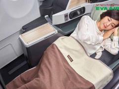 Nâng từ Deluxe lên thương gia EVA Air có đáng không?